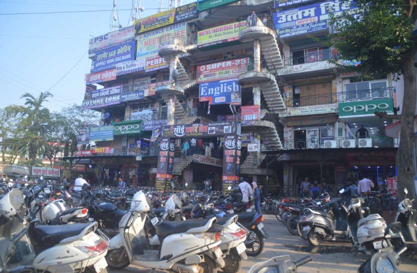 REWA : 45 दिन बाद बाजारों में लौटी रौनक, दुकानों में लगी भीड़ से बाजार हुए गुलजार